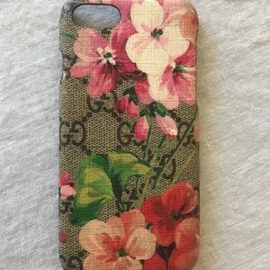 GG Blooms iPhone 7 Case